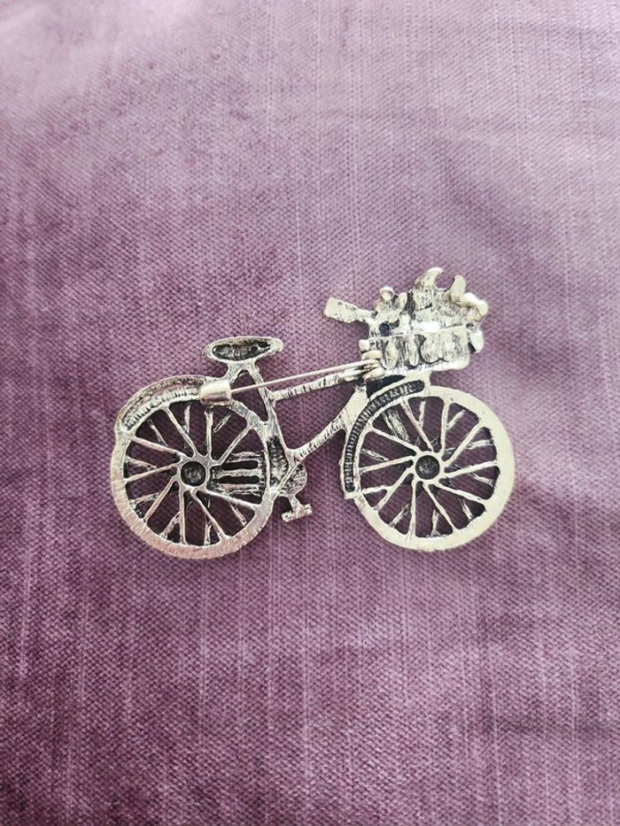 Broche dorée Strass - photo numéro 2