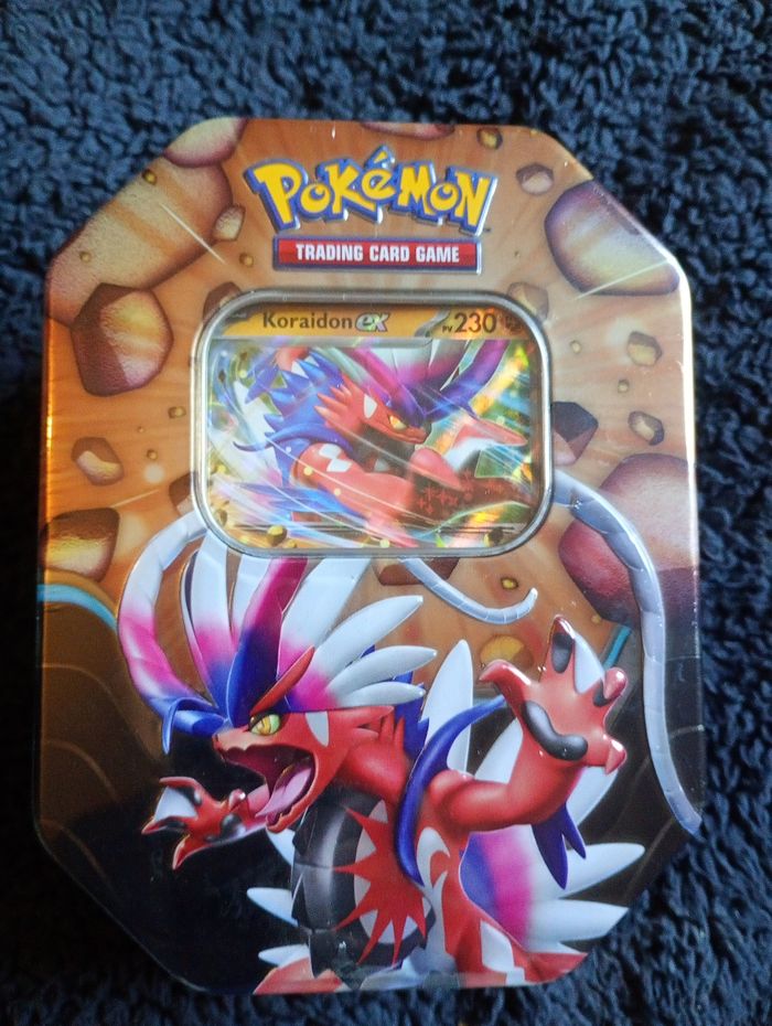 Pokémon Tin Koraidon EX FR scellée + 4 boosters
