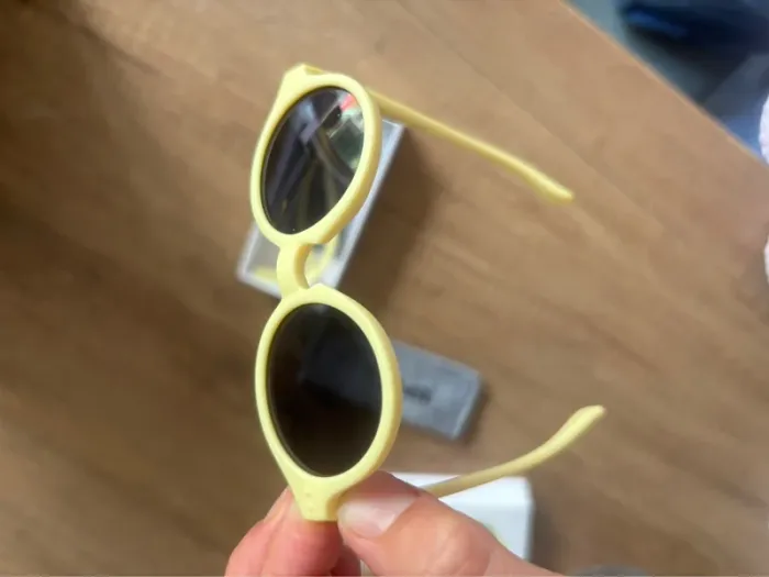Lunettes de soleil Izipizi parfait état jaune lemonade - photo numéro 4