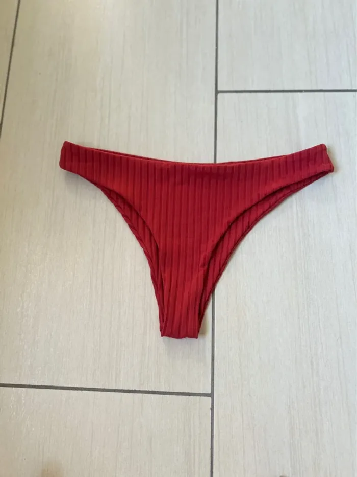 Bas de bikini - photo numéro 2