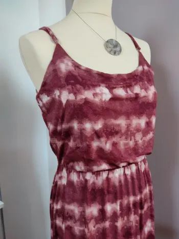 Très longue robe bordeaux et rose 38 M Ardene Neuve