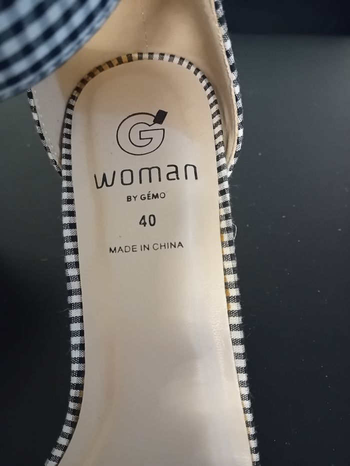 Chaussures taille 40 - photo numéro 3