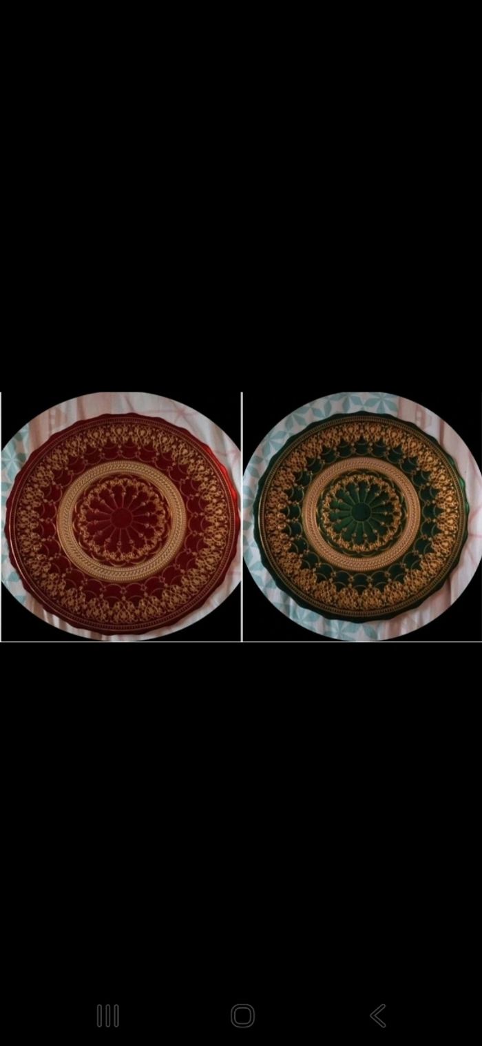 Lot de 2 assiettes une rouge et l'autre verte derrière de l'assiette couleur or diamètre 33 cm - photo numéro 4