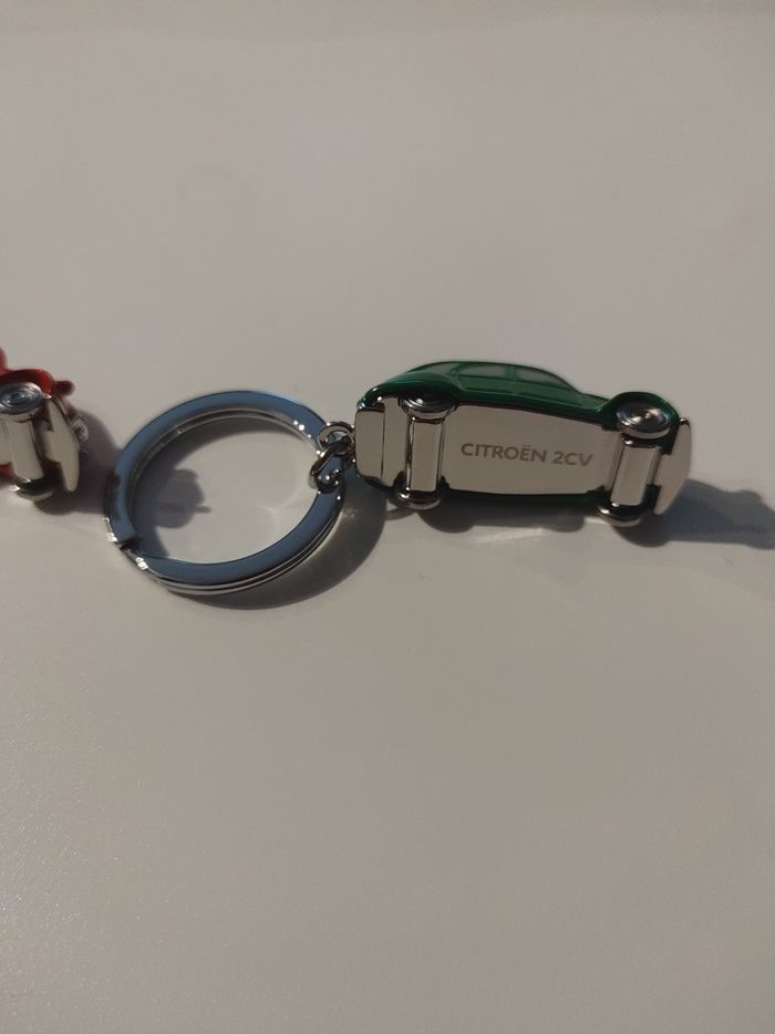 Porte clé Citroën 2 cv - photo numéro 4