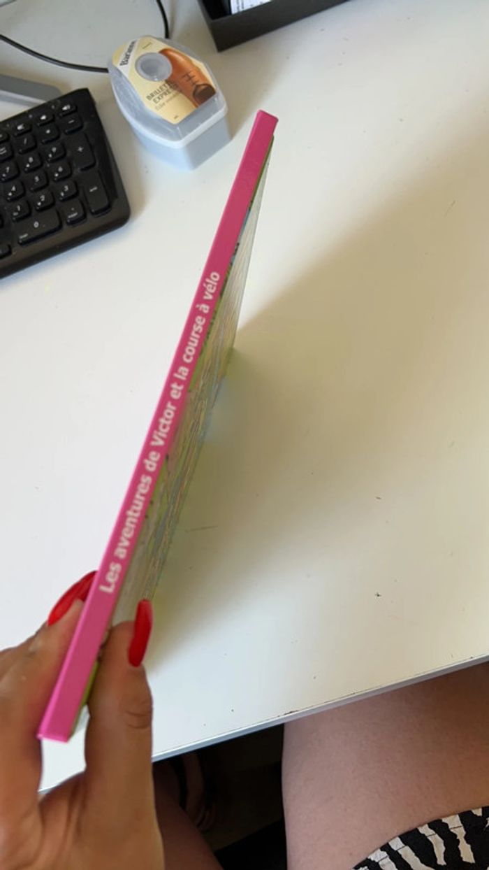 Les aventures de Victor et la course à vélo - photo numéro 3