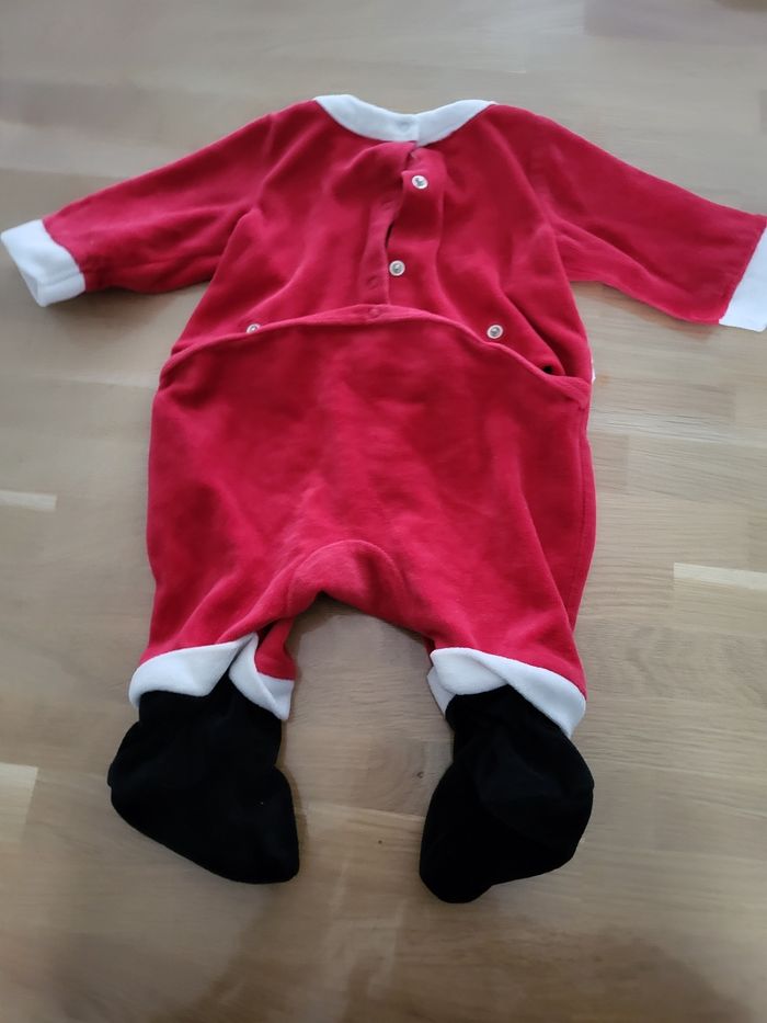 Pyjama père Noël 3 mois - photo numéro 2