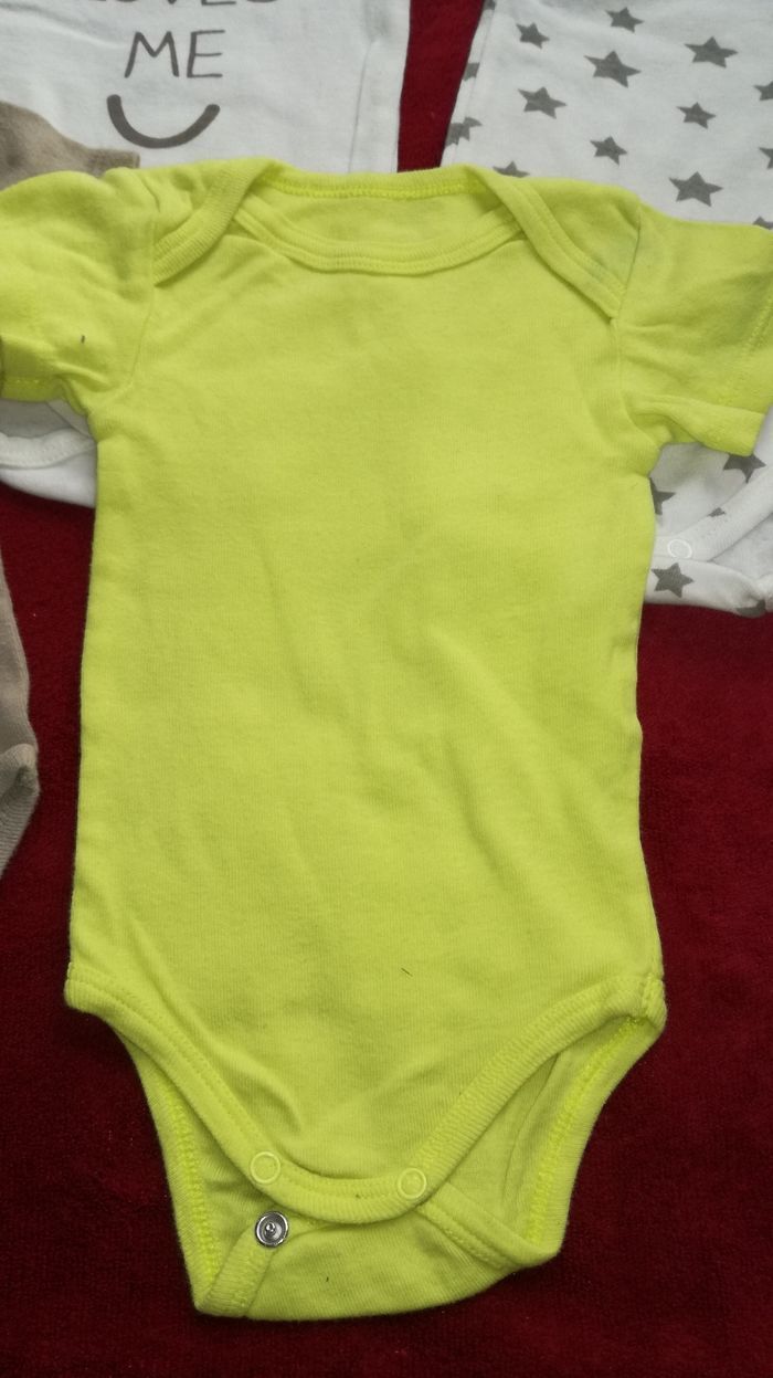 Lot de 5 bodys manches courtes 3 mois mixte kiabi - photo numéro 2