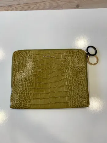 Pochette verte Paule Ka simili croco