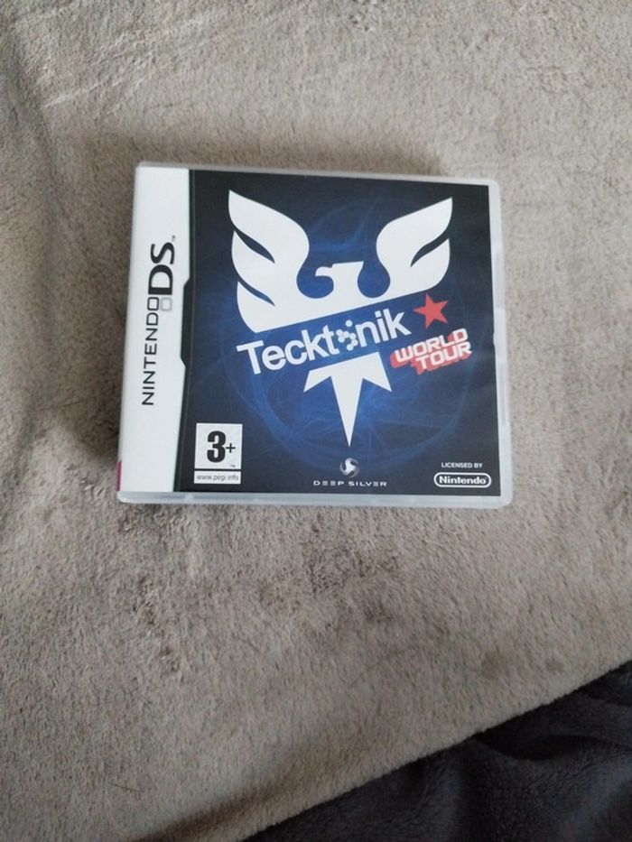 DS - techtonik - photo numéro 1