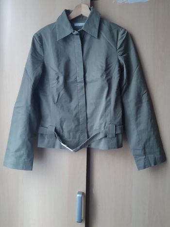 Veste kaki clair avec ceinture Promod