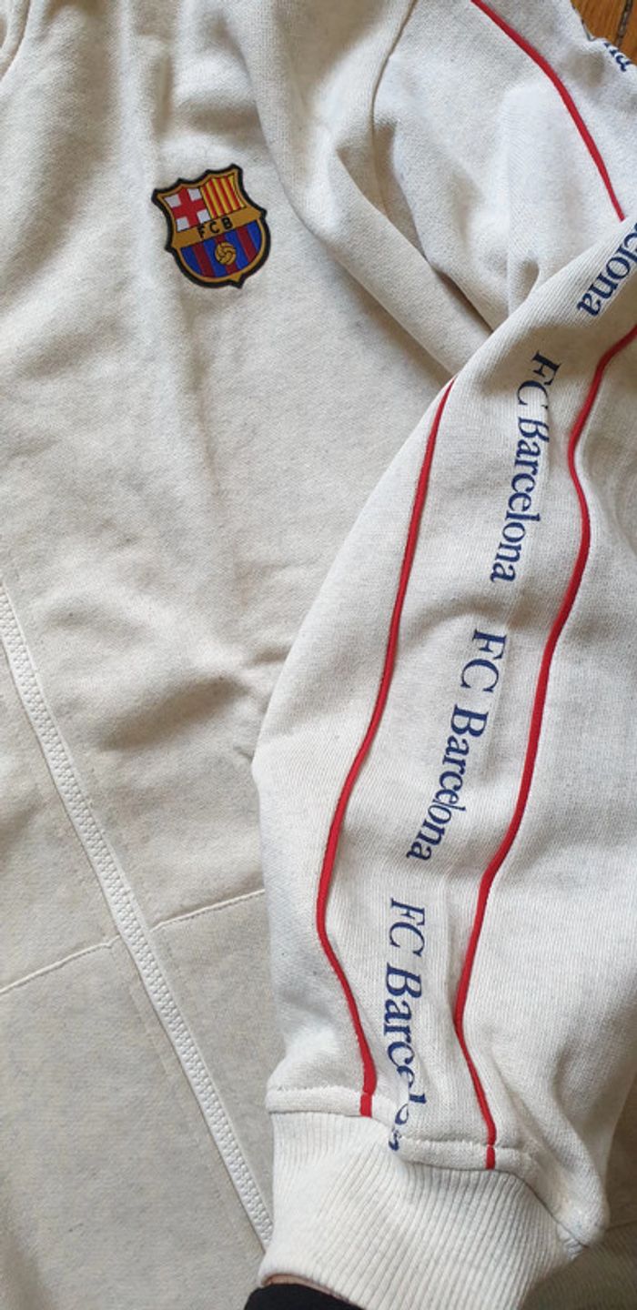 Neuf gilet BARÇA a capuche, beige T 14 ans - photo numéro 4