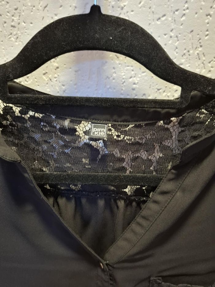 Belle blouse femme Pimkie 38 dos dentelle noire excellent état - photo numéro 2