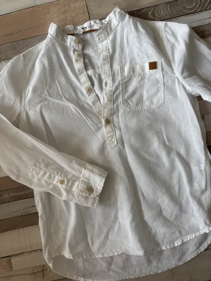 Chemise en lin H&M 128 cm – Très bon état, légère & élégante - photo numéro 2