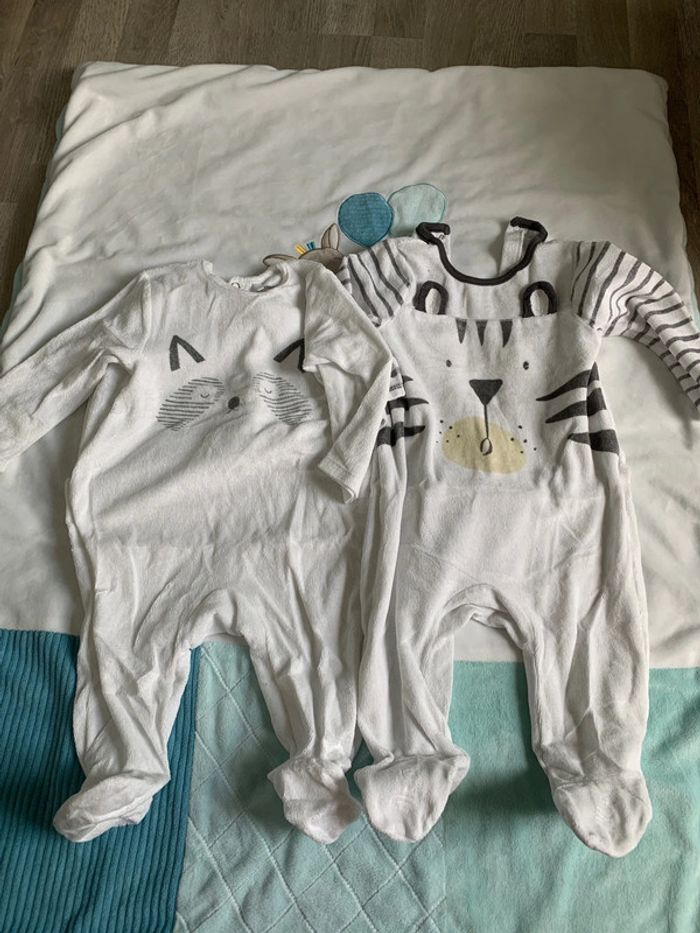 2 pyjamas hivers - photo numéro 2