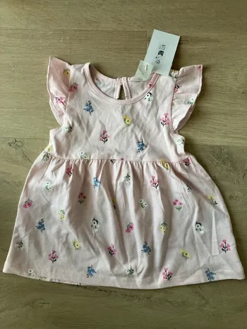 Robe en coton à fleurs H&M 4/6 mois 68 cm neuf avec étiquette