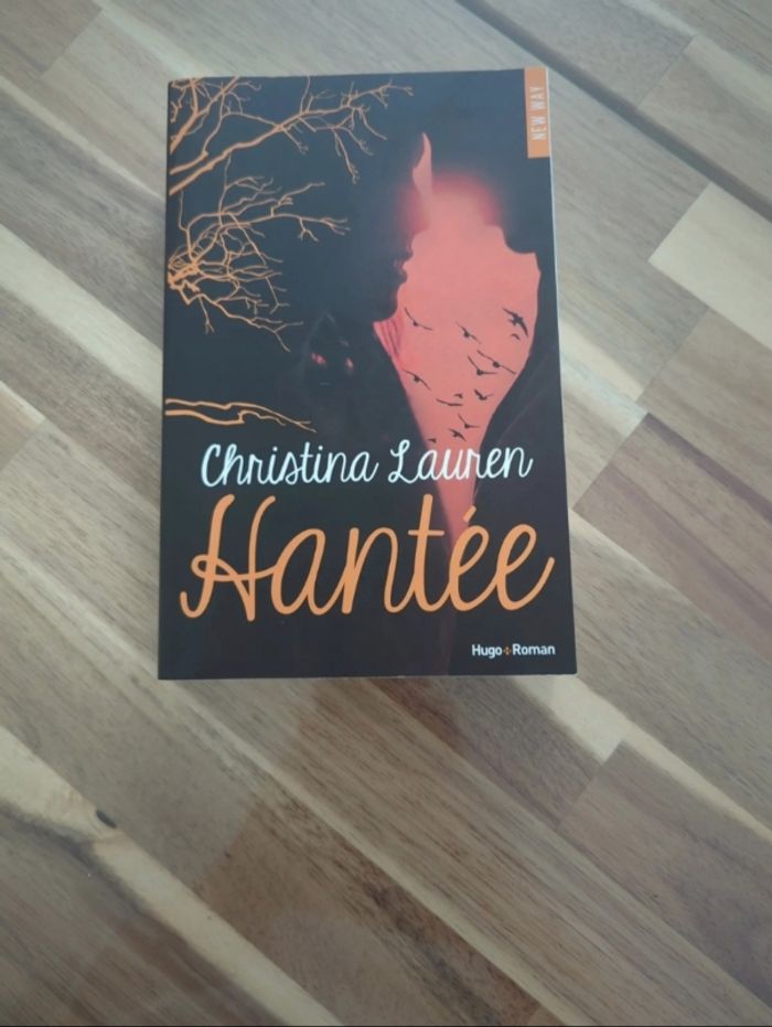 Hantée / Hugo roman / broché / Christina Lauren