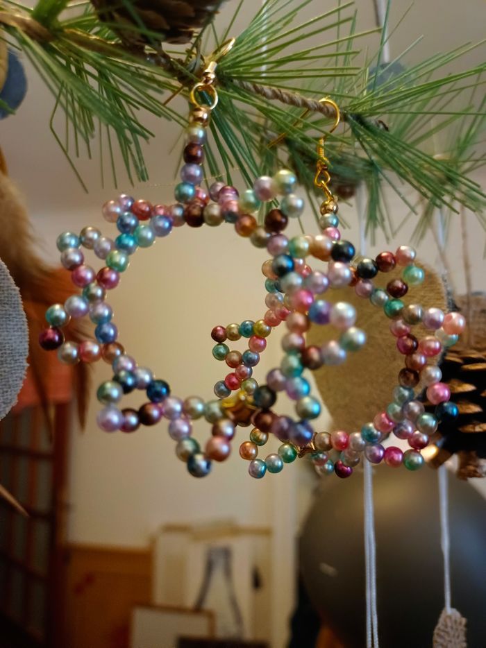 Boucles d'oreilles créoles perles acrylique multicolores neuf - photo numéro 2