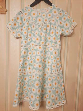 Robe bleue à fleurs L