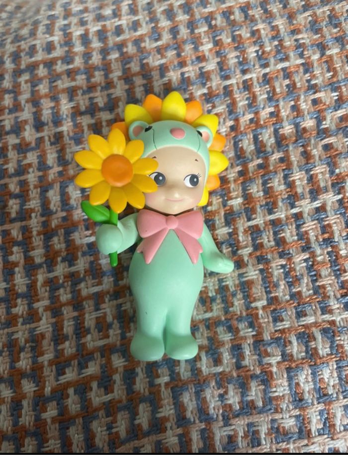 Sonny angel flower gift