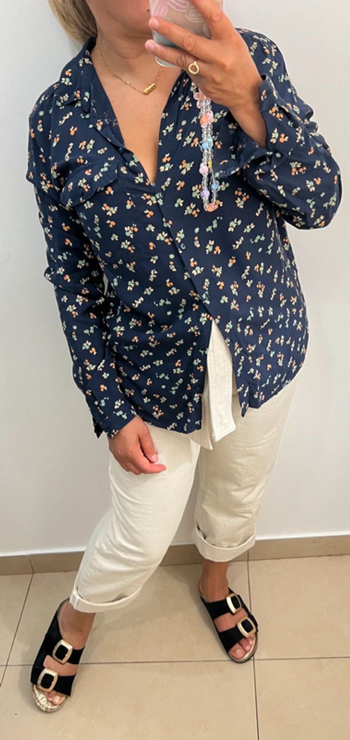 🩵Chemise imprimée fleurs Taille 38 - photo numéro 3