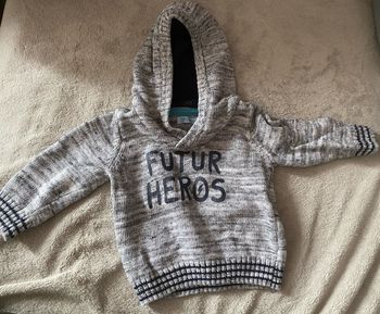 Pull à capuche