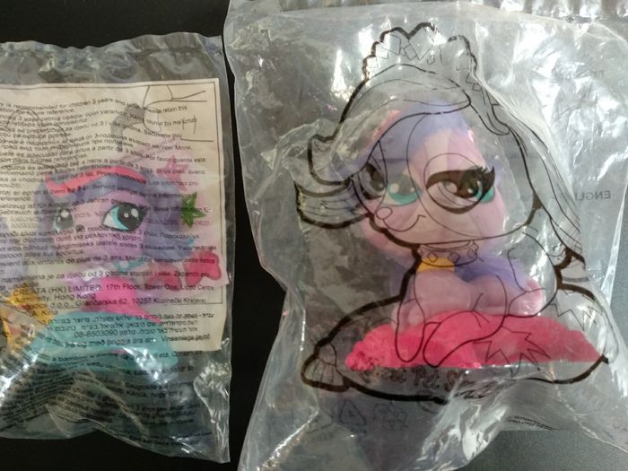 2 figurines Little Pet Shop McDonald's neuves