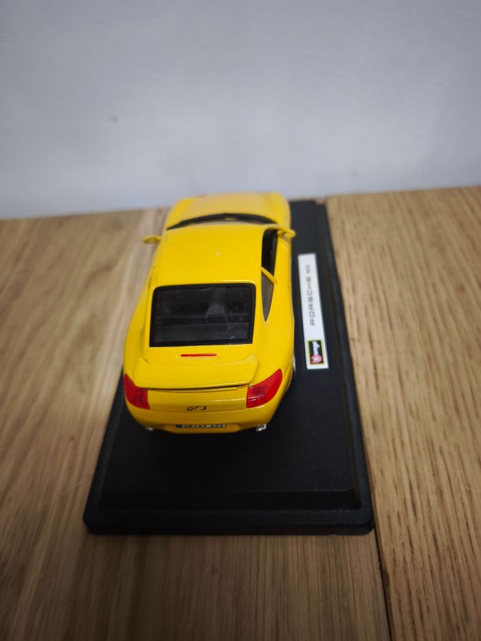 Voiture Porsche GT3 Bburago 1/24 1997 - photo numéro 5