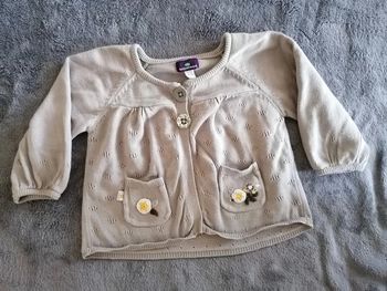 Gilet fille taille 9 mois