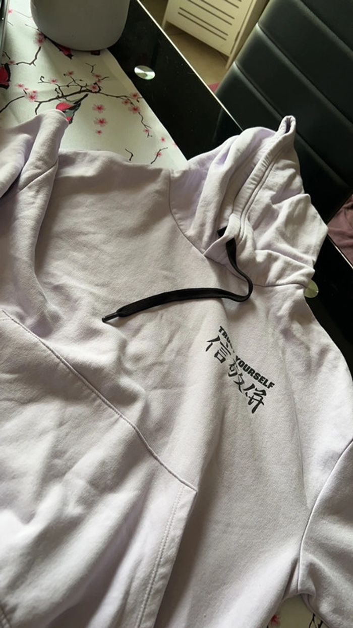 Sweat Jennifer - photo numéro 1