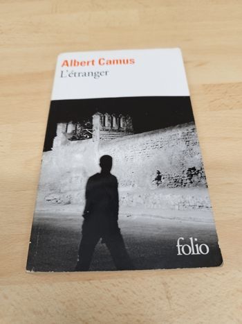 L'étranger
Albert Camus