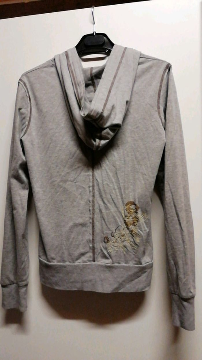 Gilet léger gris clair - photo numéro 4