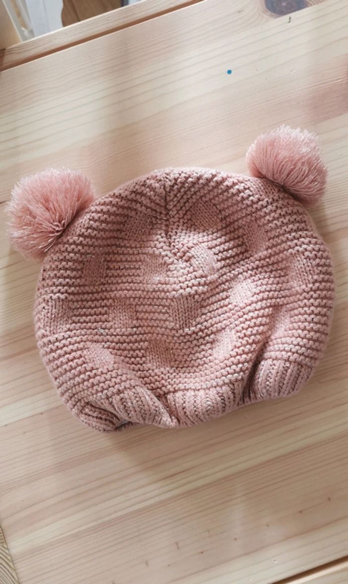 Bonnet à pompons