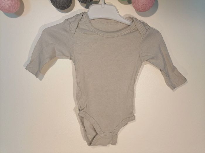 Bodies gris - photo numéro 2