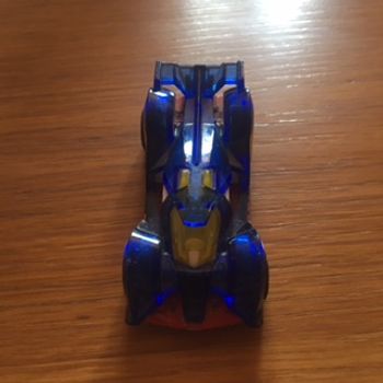 voiture bleue
