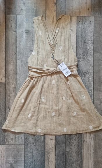 Robe neuve stradivarius