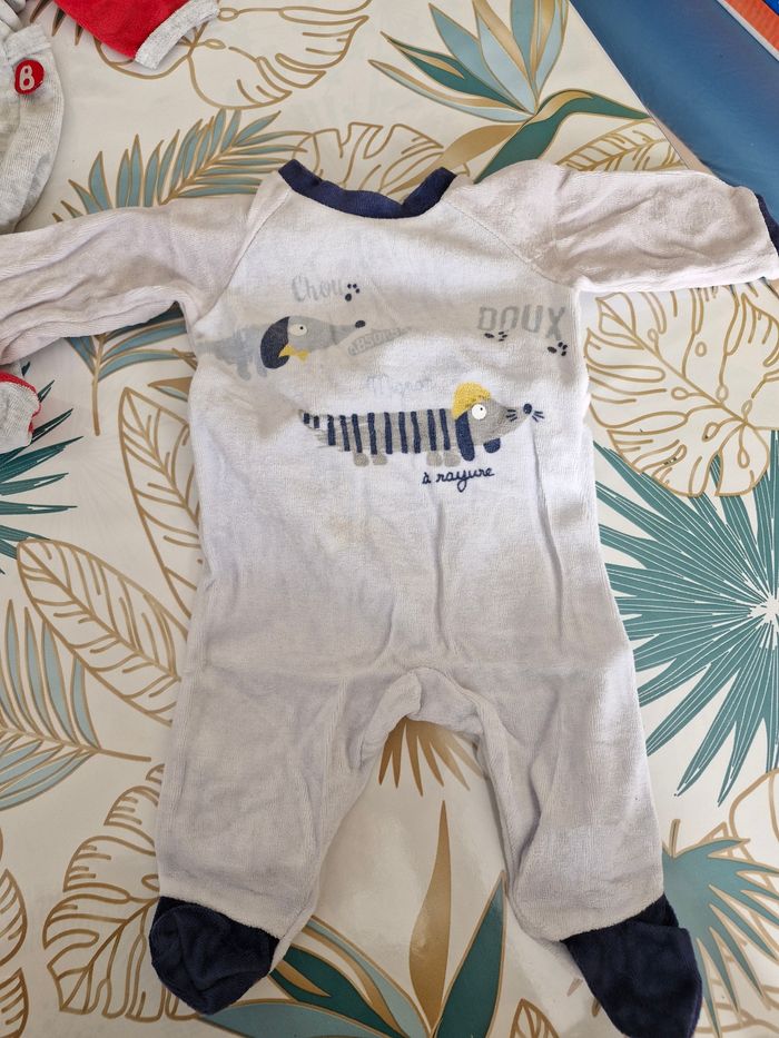 Lot  1o pyjama 1 mois - photo numéro 9