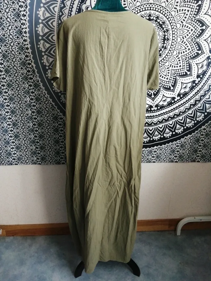 Robe longue kaki coupe "boule" sur le bas / shein / (44-0XL) - photo numéro 6