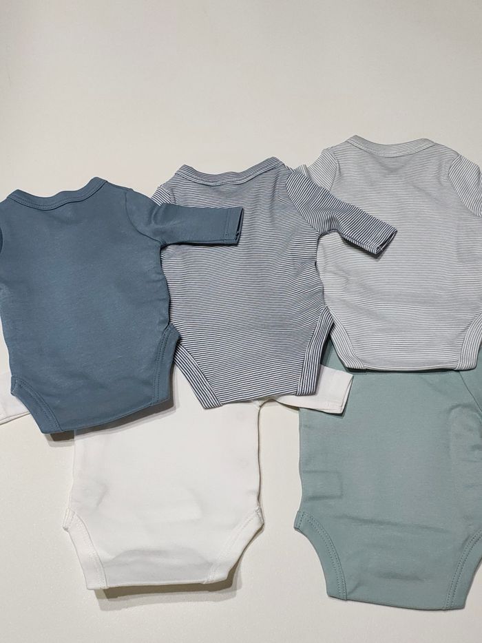 Packs de 5 bodies c&a neuf avec étiquettes - photo numéro 3
