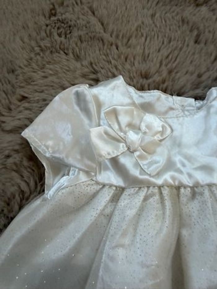 Robe blanche pailletée de fête 6 mois - photo numéro 4