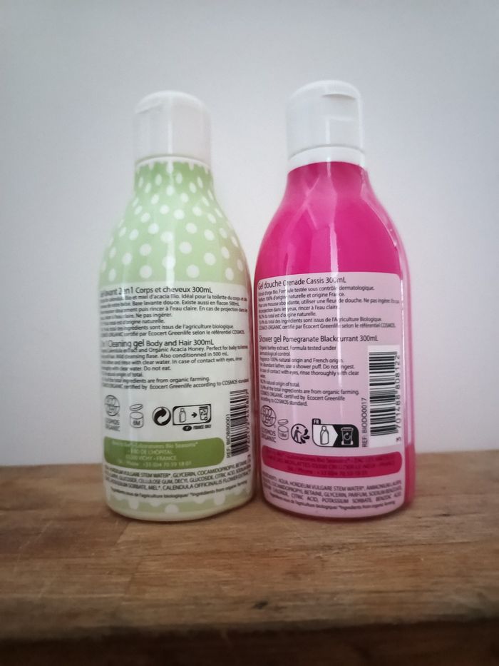Lot de 1 gel douche lavant et 1 grenade-cassis bio - photo numéro 2