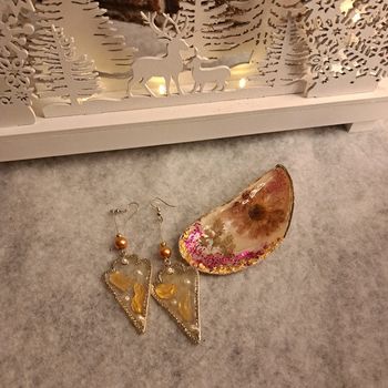 Boucles d'oreilles pendante résine avec coupelle