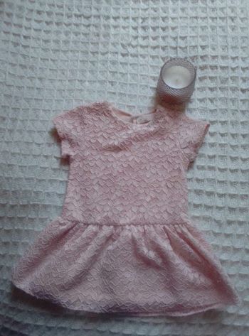 Lots 3 robe et un gilet et body