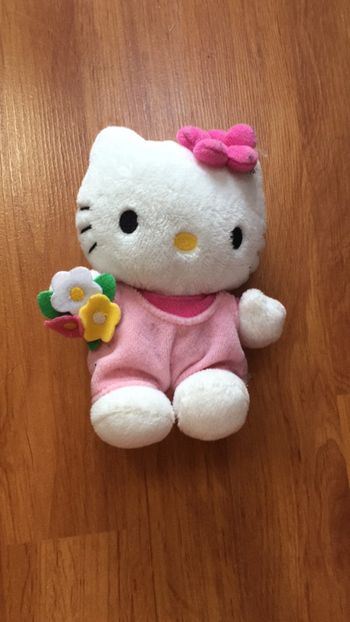 Peluche hello kitty