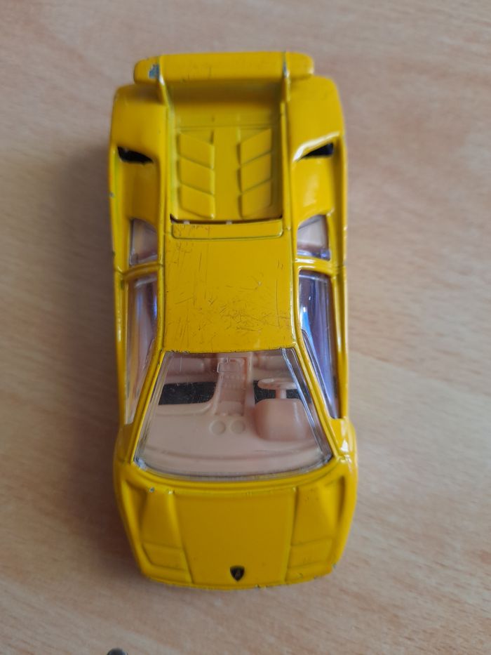 Voiture et bus - photo numéro 3