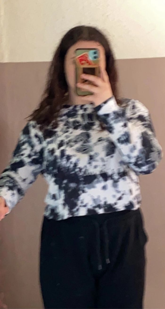 Haut a motif jennyfer