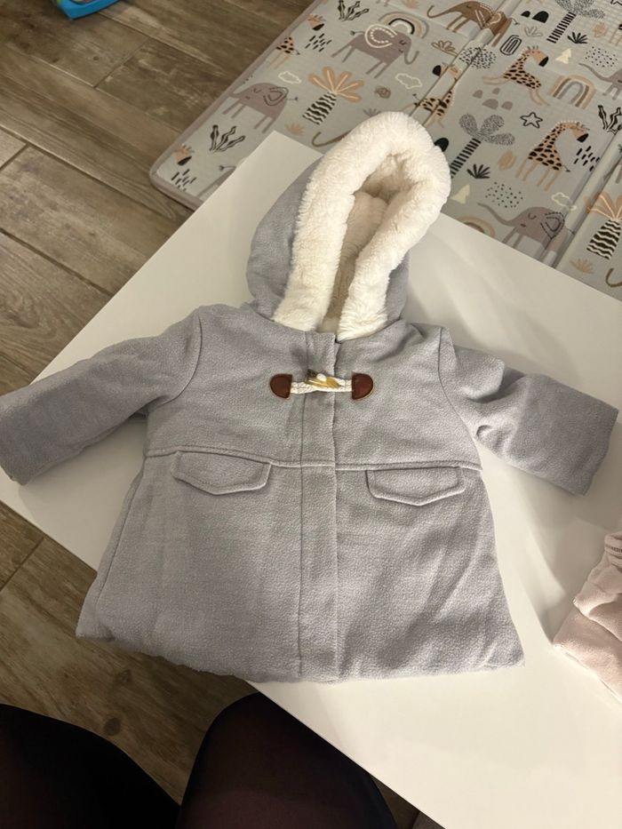 Manteau bebe fille 6 mois fouré - photo numéro 2