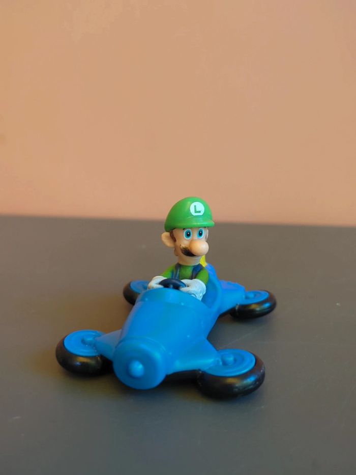 figurine luigi mario kart