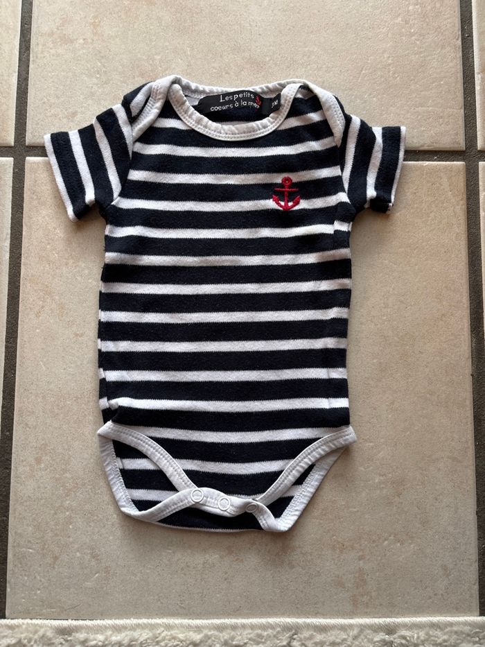 Lot de bodies - photo numéro 2