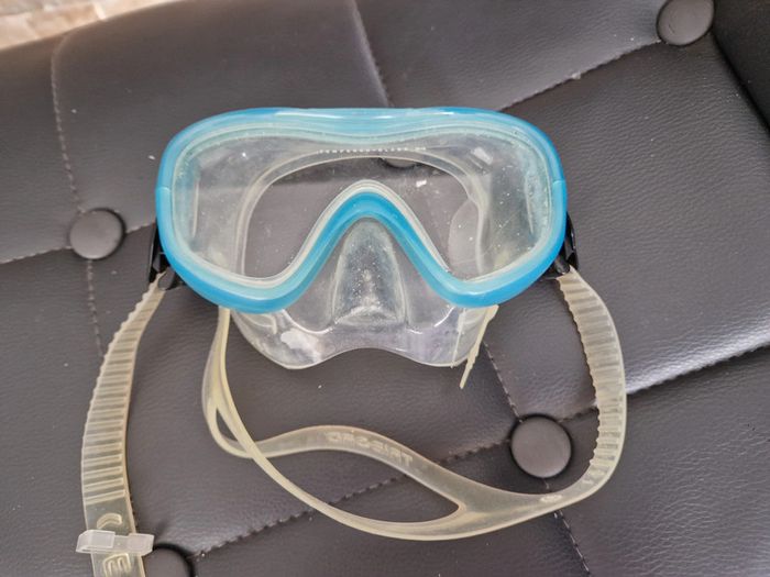 1 masque enfant plongée marque tribord