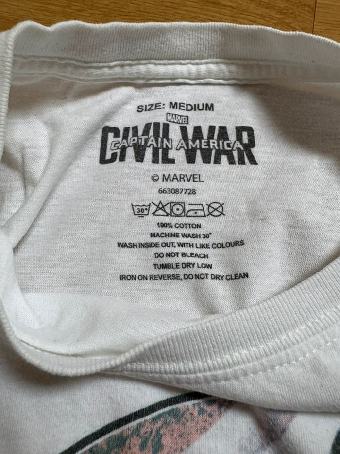 T-shirt manches courtes Marvel (M) - photo numéro 3